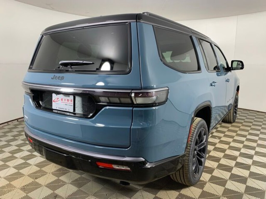 New 2026 Jeep Grand Wagoneer SUMMIT RESERVE 4X4 Sport Utility