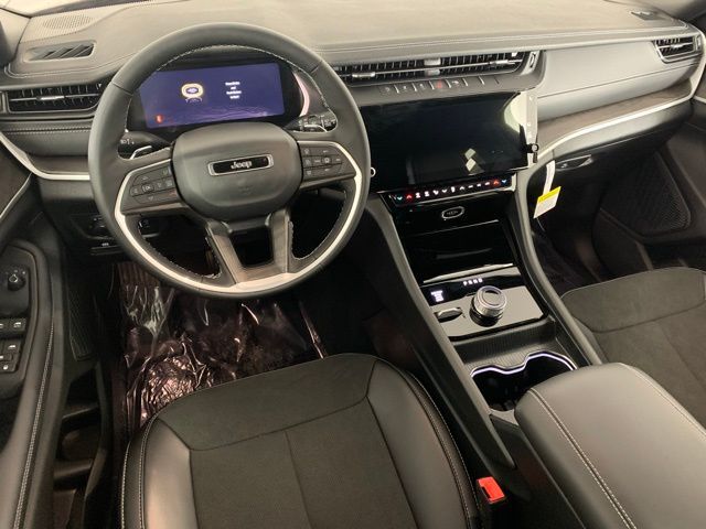 2026 Jeep Grand Cherokee Laredo - Photo 13
