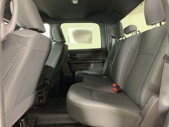 2026 RAM 3500 Chassis Tradesman - Photo 14