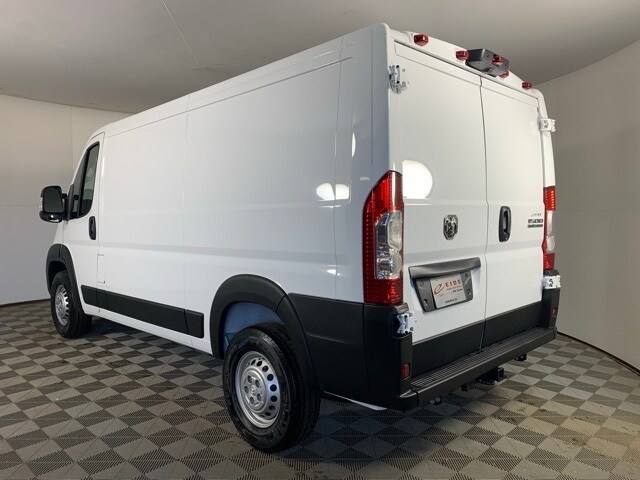 2026 Ram ProMaster 1500 Tradesman Cargo Van photo 2