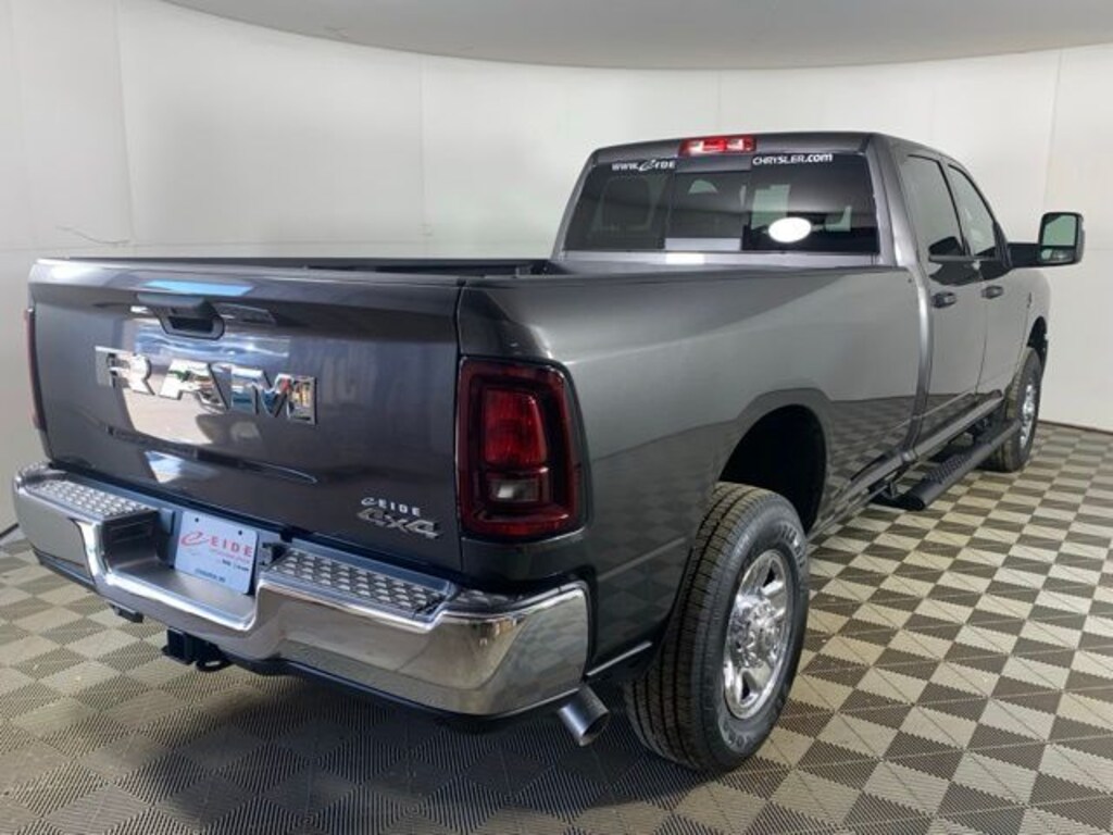 New 2026 Ram 3500 TRADESMAN CREW CAB 4X4 8' BOX Pickup