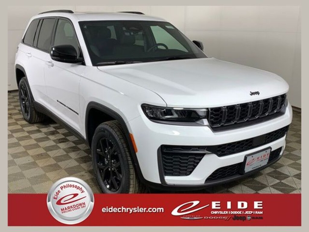 New 2026 Jeep Grand Cherokee LAREDO ALTITUDE 4X4 Sport Utility