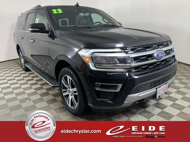 2023 Ford Expedition Limited's photo