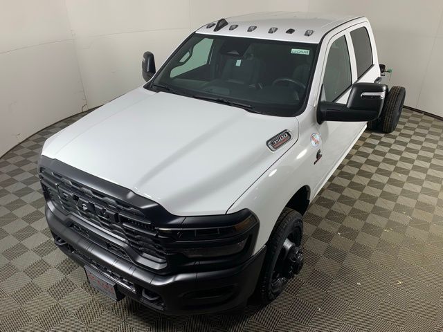 2026 RAM 3500 Chassis Tradesman - Photo 7
