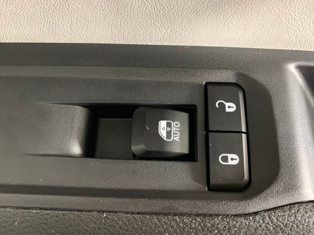 2025 Jeep Compass Limited - Photo 32