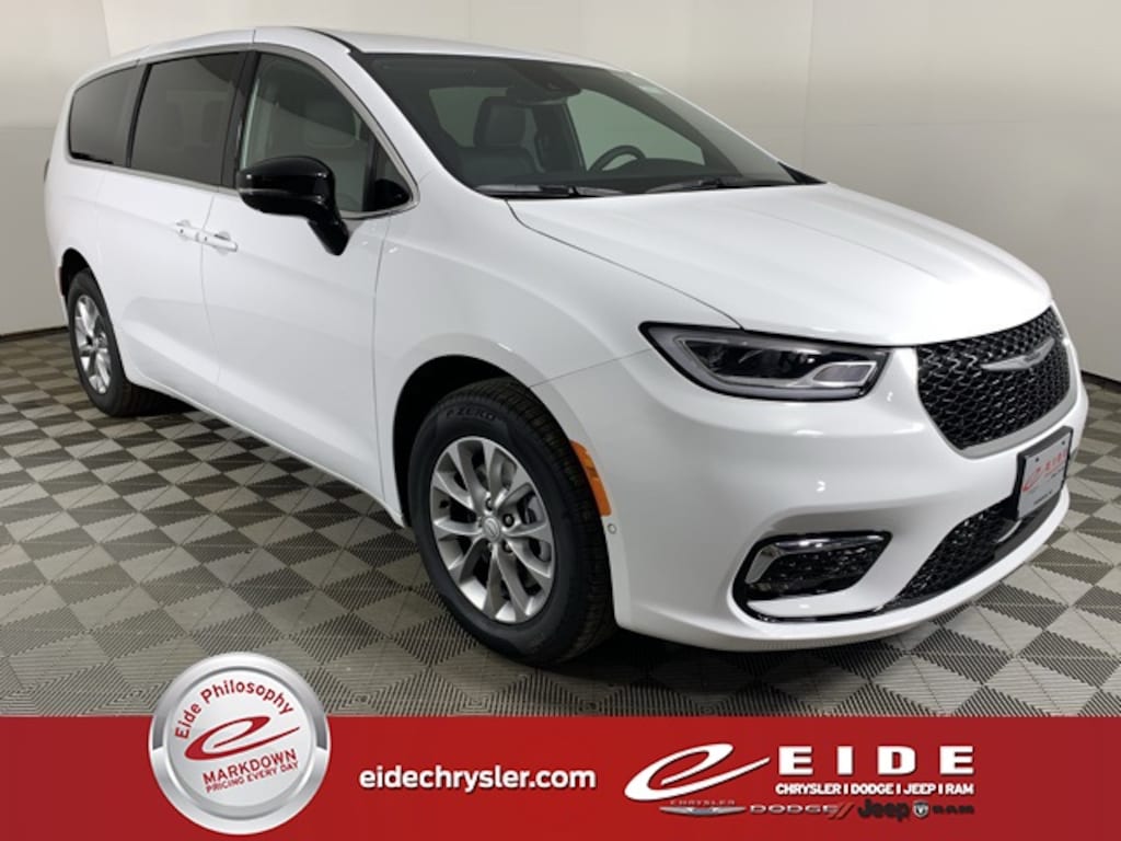 New 2026 Chrysler Pacifica SELECT AWD Passenger Van