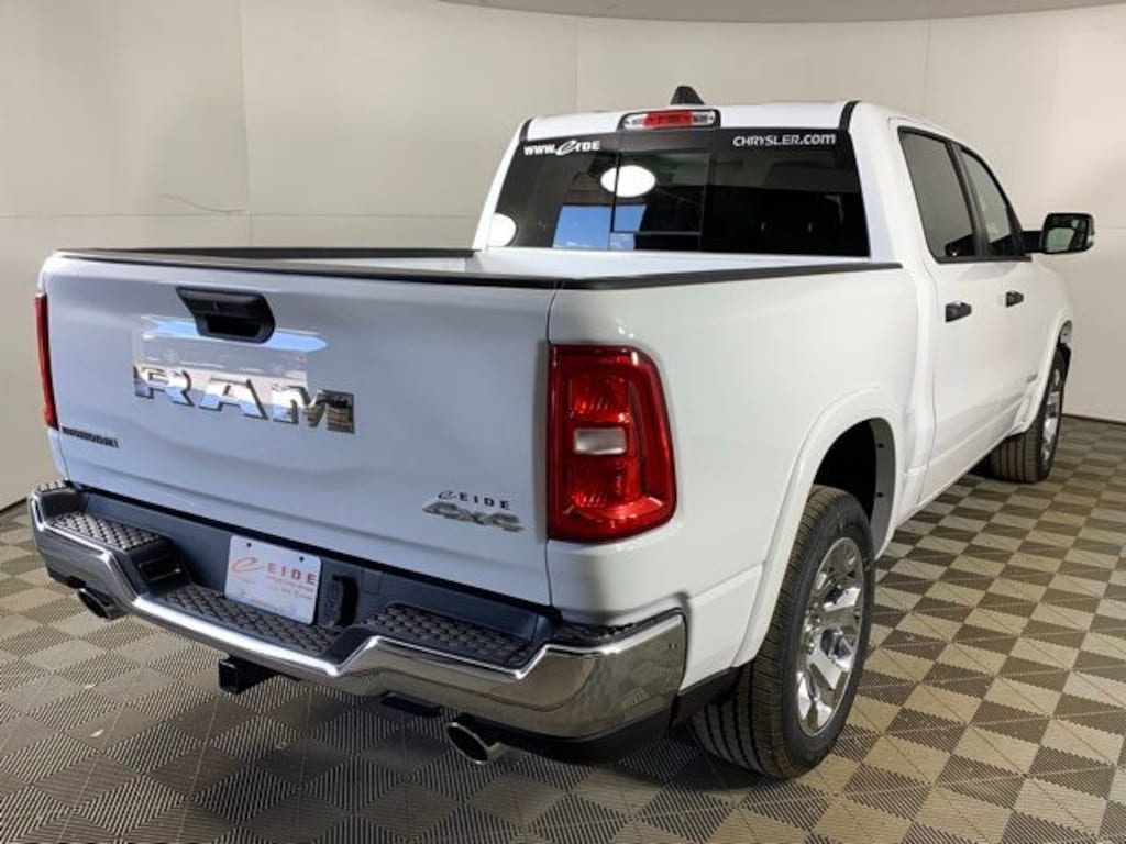 New 2026 Ram 1500 BIG HORN CREW CAB 4X4 5'7 BOX Pickup
