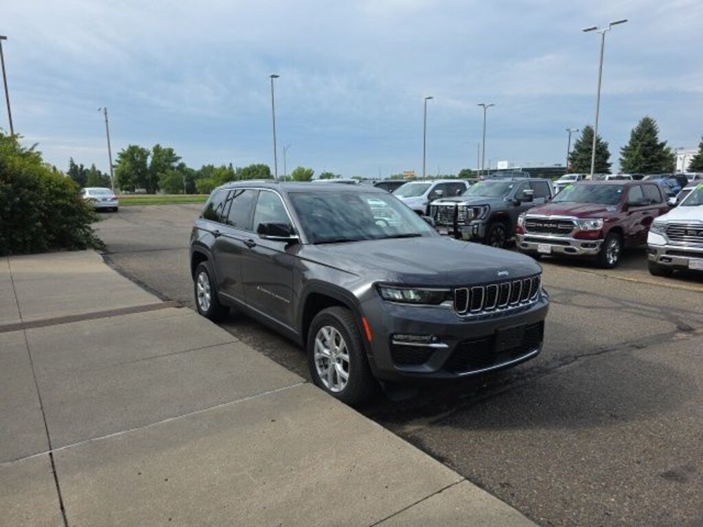 Used 2023 Jeep Grand Cherokee Limited SUV