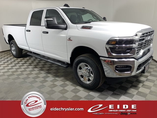 2025 Ram 2500 TRADESMAN CREW CAB 4X4 8' BOX