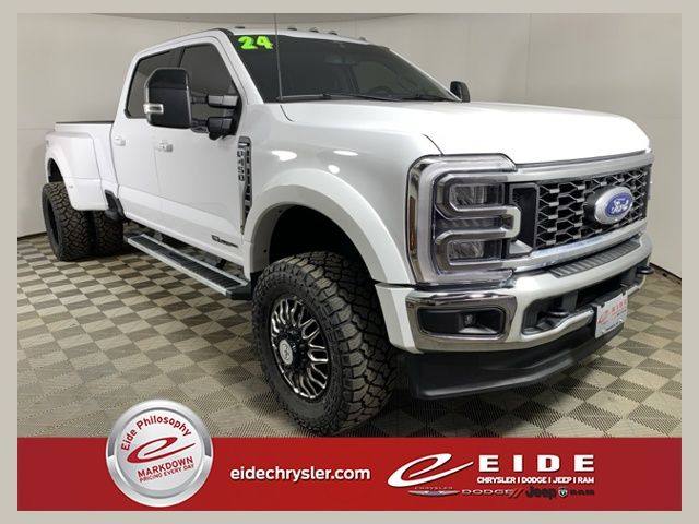 2024 Ford F-450 Lariat 4x4 Crew Cab 8' Box DRW's photo