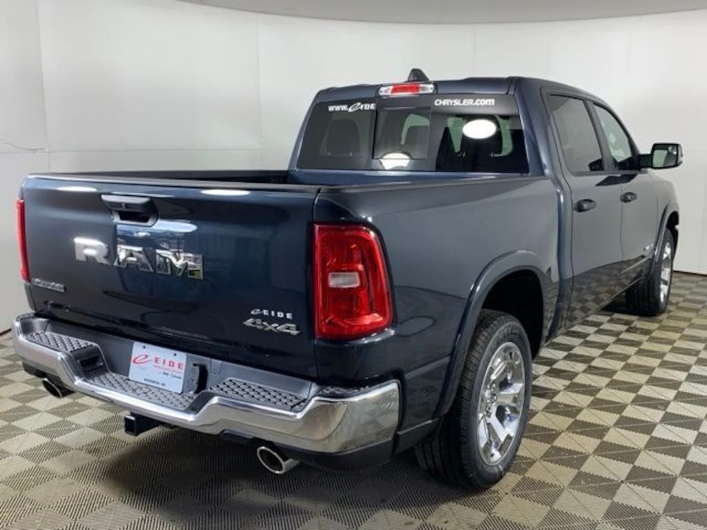 New 2026 Ram 1500 BIG HORN CREW CAB 4X4 5'7 BOX Pickup