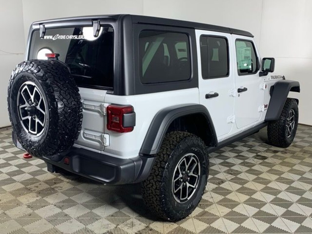 New 2026 Jeep Wrangler 4-DOOR RUBICON Sport Utility