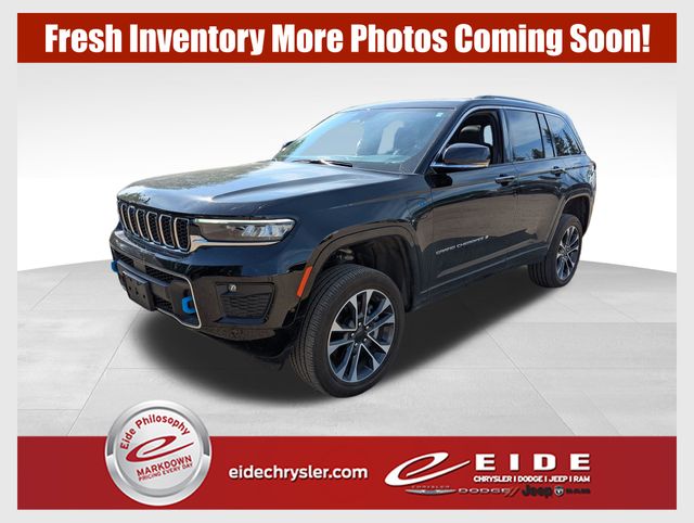 2022 Jeep Grand Cherokee Overland 4xe 4x4's photo