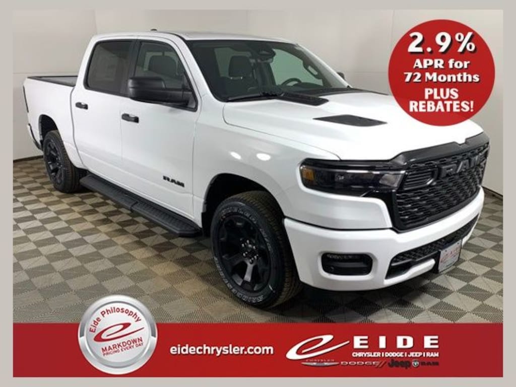 New 2026 Ram 1500 EXPRESS CREW CAB 4X4 5'7 BOX Pickup