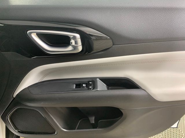 2025 Jeep Compass Limited - Photo 31