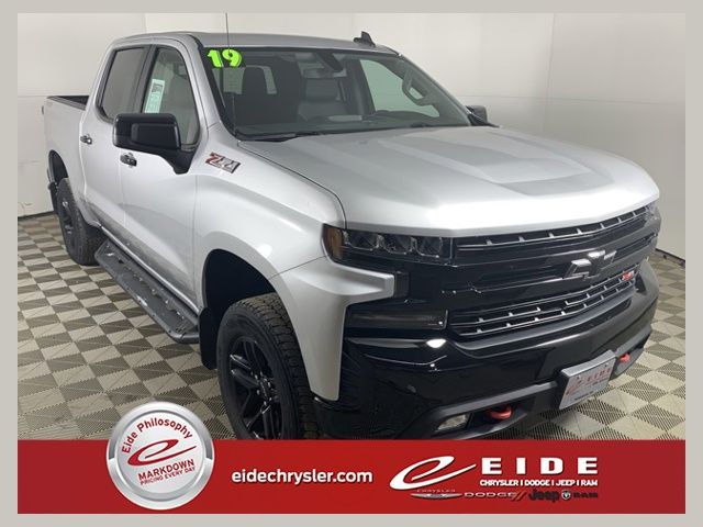 2019 Chevrolet Silverado 1500 LT Trail Boss 4X4 Crew Cab Short Box's photo