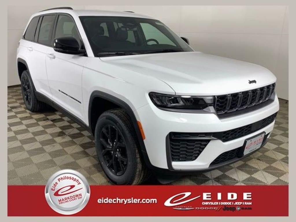 New 2026 Jeep Grand Cherokee LAREDO ALTITUDE 4X4 Sport Utility