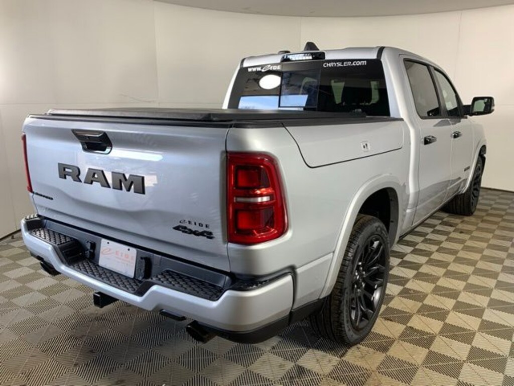 New 2026 Ram 1500 LIMITED CREW CAB 4X4 5'7 BOX Pickup