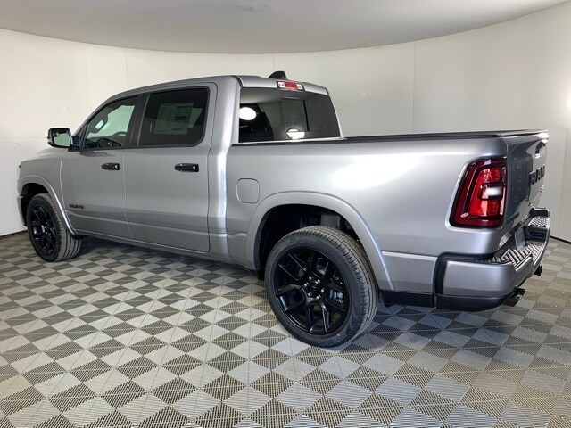 2025 Ram 1500 Laramie Night Edition photo 4