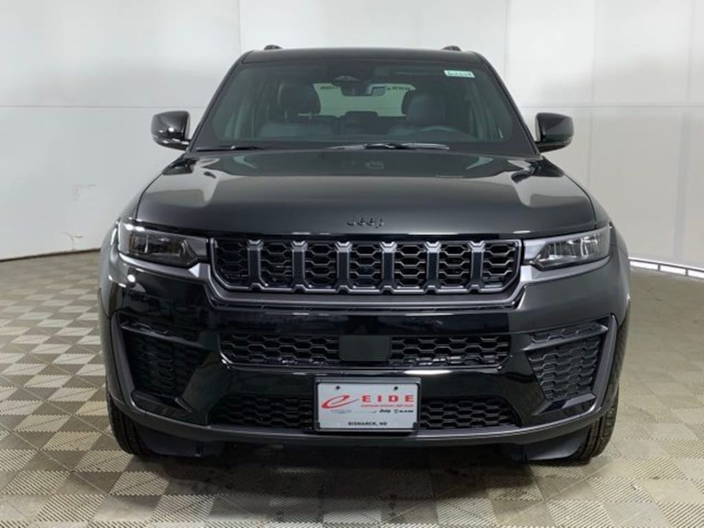 New 2026 Jeep Grand Cherokee LAREDO ALTITUDE 4X4 Sport Utility
