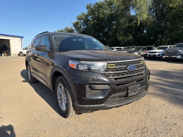 2021 Ford Explorer XLT photo 3
