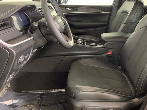 2026 Jeep Grand Cherokee Laredo - Photo 10