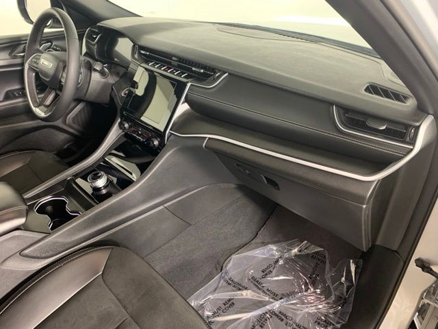 2025 Jeep Grand Cherokee Altitude - Photo 6