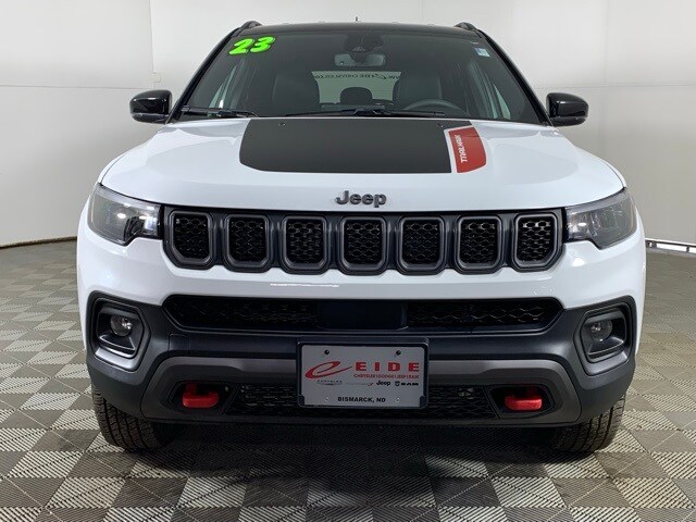 2023 Jeep Compass Trailhawk photo 3