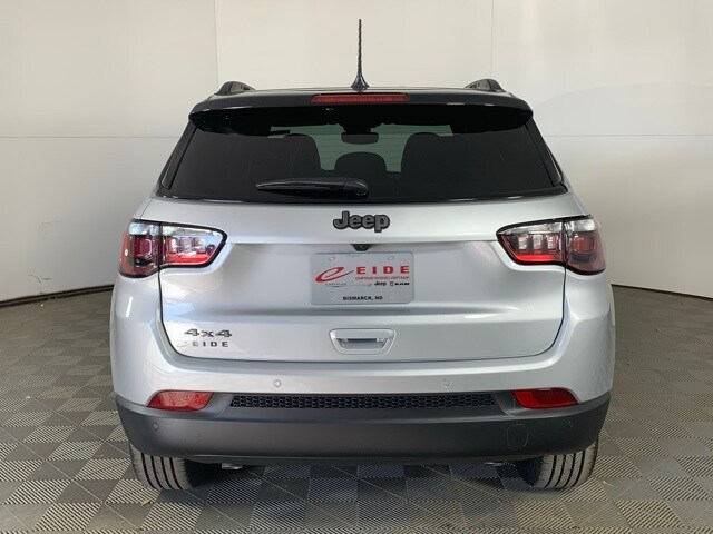 2026 Jeep Compass Limited Altitude photo 2