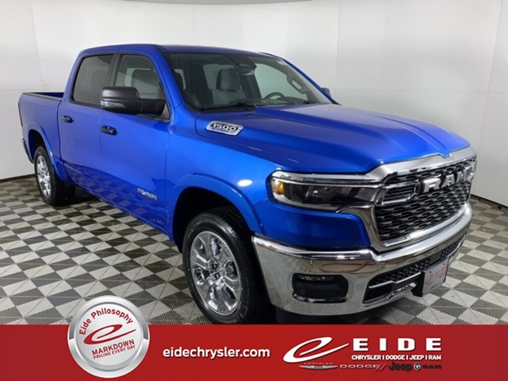 New 2025 Ram 1500 BIG HORN CREW CAB 4X4 5'7 BOX Pickup