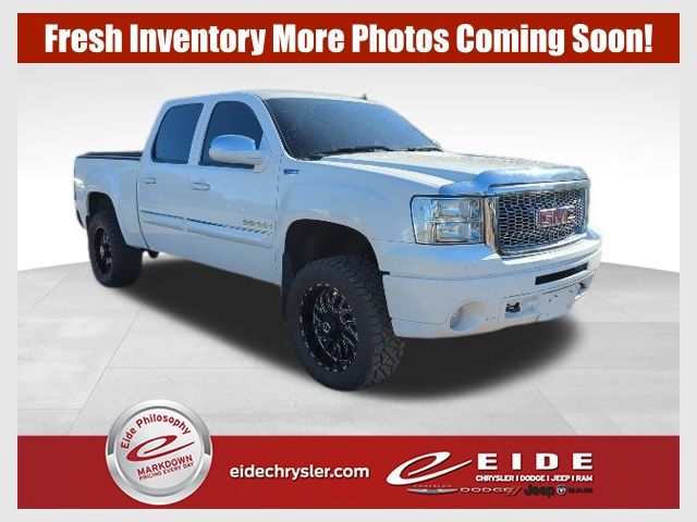 2013 GMC Sierra 4WD Crew Cab SLT SWB's photo