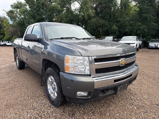 Used 2011 Chevrolet Silverado 1500 LT with VIN 1GCRKSE32BZ330222 for sale in Bismarck, ND