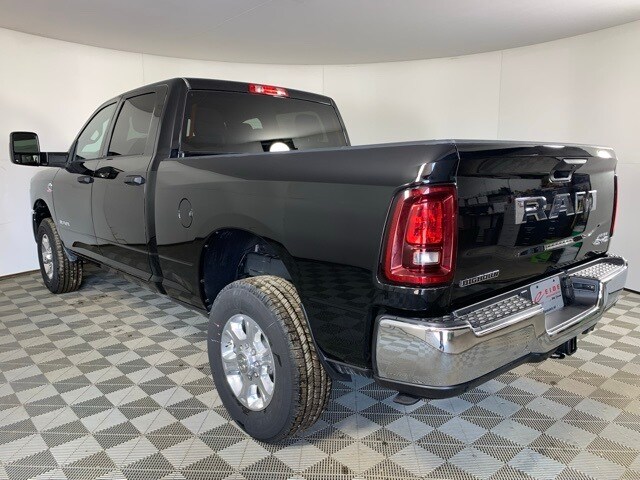 2025 Ram 2500 Big Horn photo 4