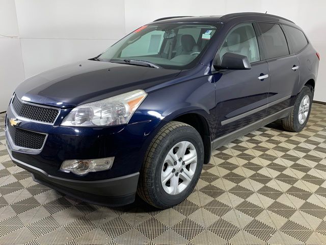 Used 2012 Chevrolet Traverse LS with VIN 1GNKRFED5CJ143271 for sale in Bismarck, ND