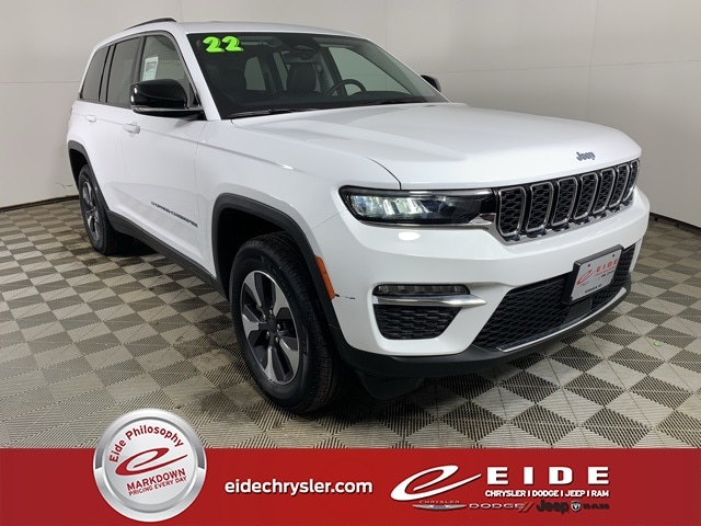 2022 Jeep Grand Cherokee 4xe's photo