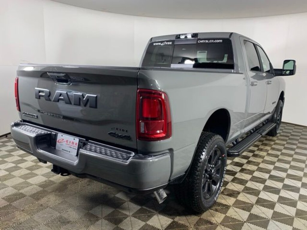 New 2026 Ram 2500 LARAMIE CREW CAB 4X4 6'4 BOX Pickup