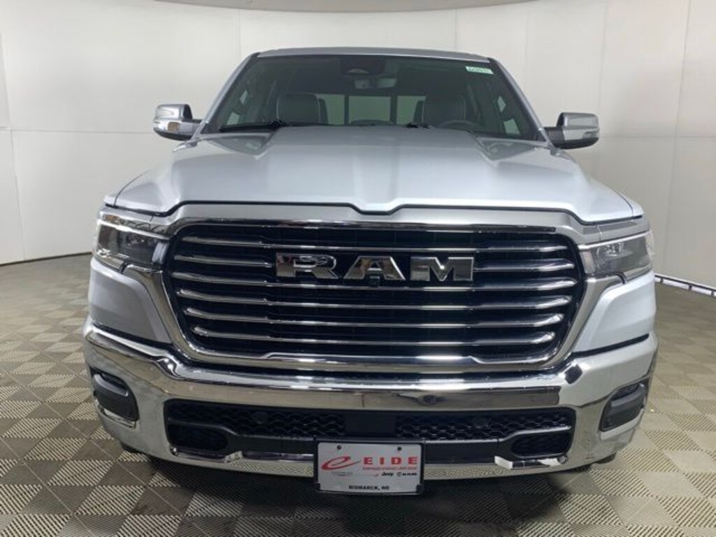 New 2026 Ram 1500 LARAMIE CREW CAB 4X4 5'7 BOX Pickup