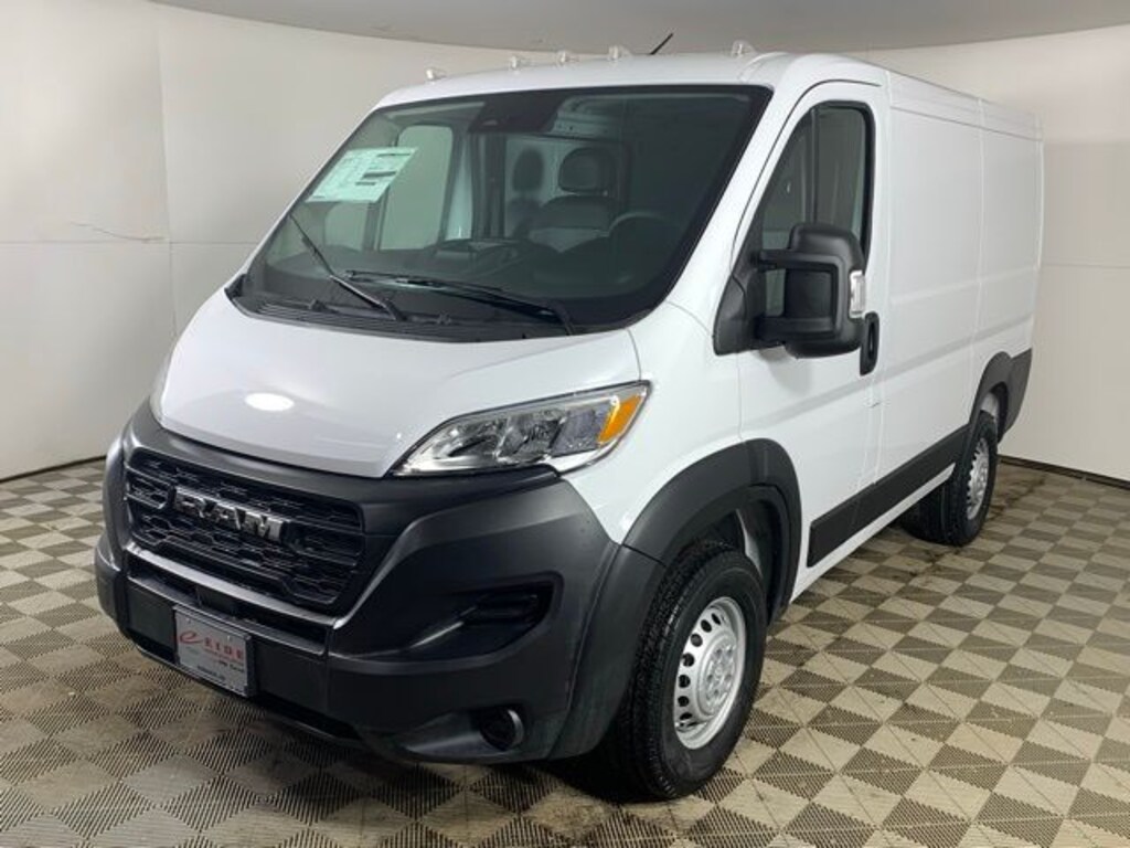 New 2026 Ram ProMaster PROMASTER 1500 TRADESMAN CARGO VAN LOW ROOF 118' W Cargo Van
