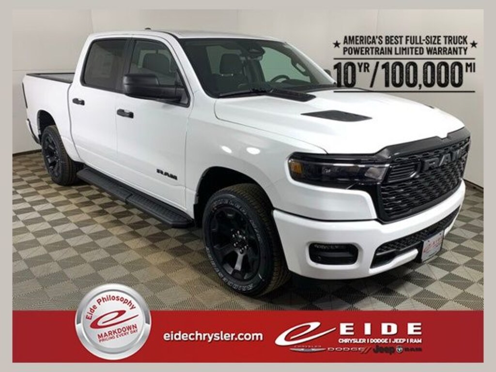New 2026 Ram 1500 EXPRESS CREW CAB 4X4 5'7 BOX Pickup