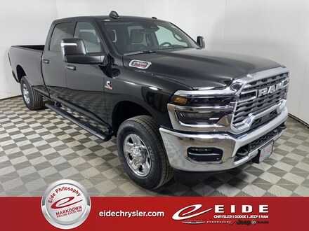 2025 Ram 2500 TRADESMAN CREW CAB 4X4 8' BOX Pickup