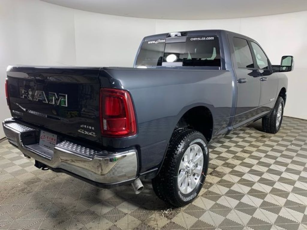 New 2026 Ram 2500 LARAMIE CREW CAB 4X4 6'4 BOX Pickup