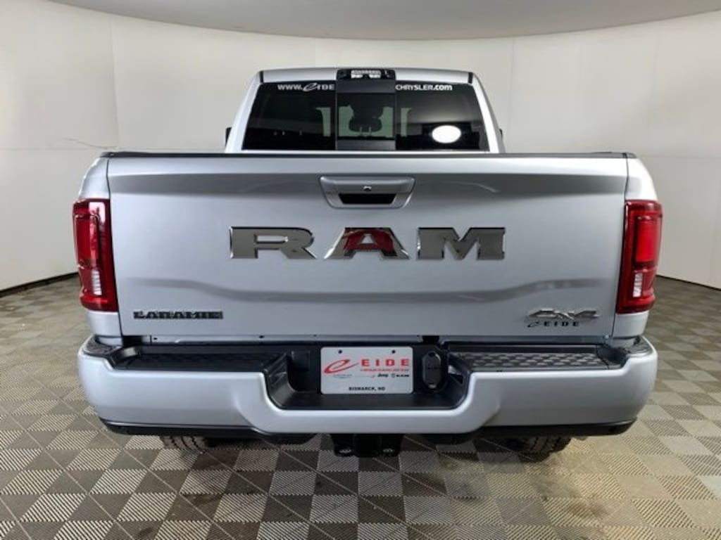 New 2026 Ram 2500 LARAMIE CREW CAB 4X4 6'4 BOX Pickup
