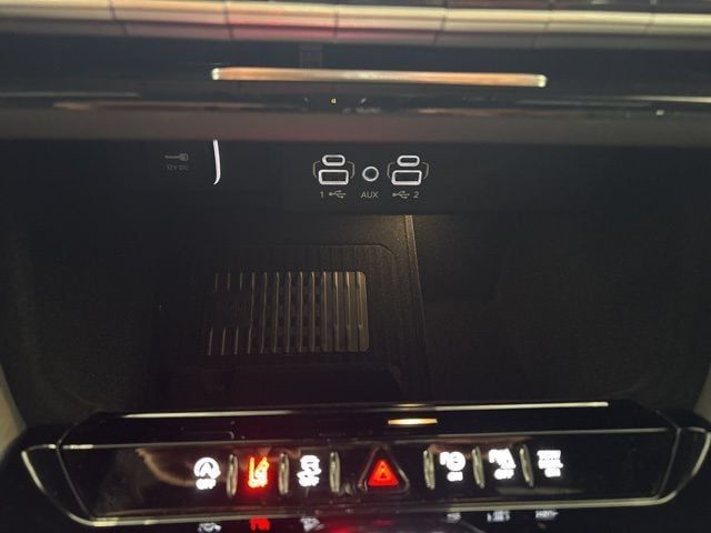 2026 Jeep Grand Wagoneer 85th Anniversary - Photo 40