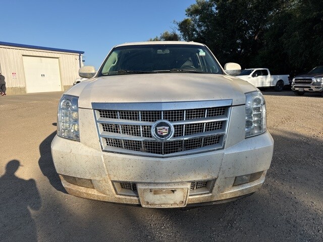 2013 Cadillac Escalade ESV Platinum photo 2