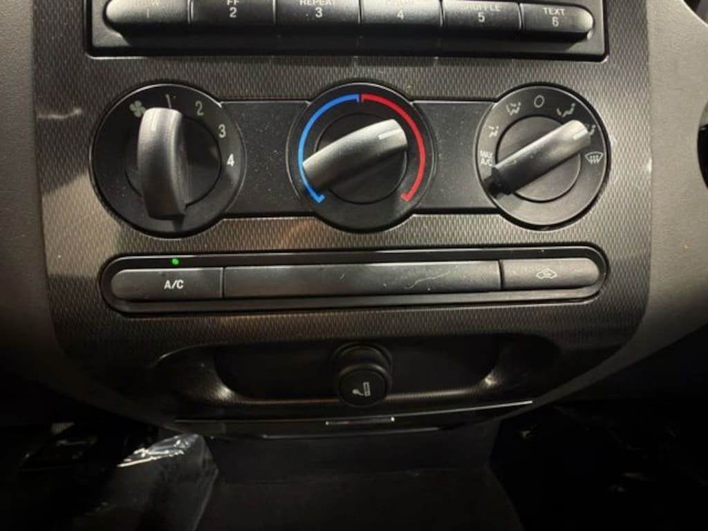 Used 2004 Ford F-150 XLT Truck