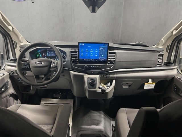 2025 Ford E-Transit Cargo Van Base - Photo 15