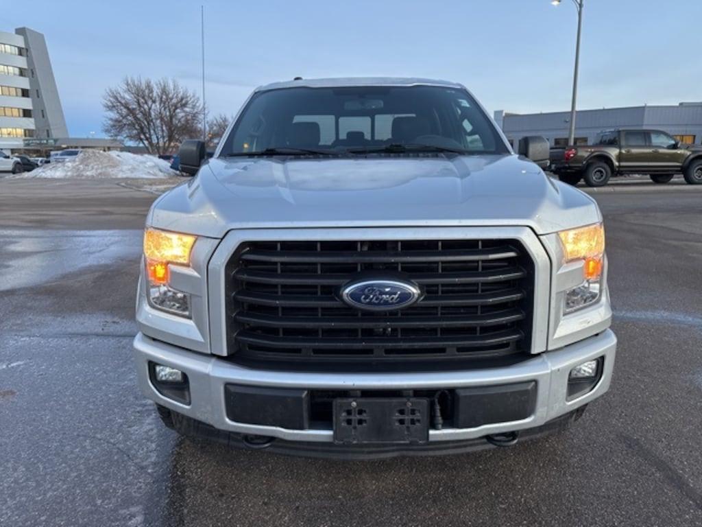 Used 2017 Ford F-150 XLT Truck