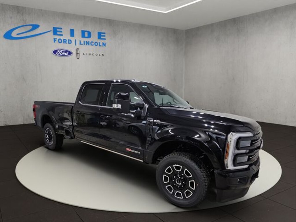 New 2026 Ford F-350 Platinum Truck Crew Cab