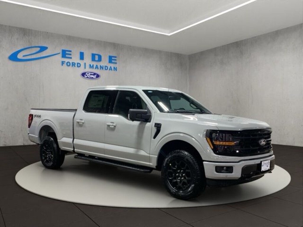 New 2026 Ford F-150 XLT Black Appearance Truck SuperCrew Cab