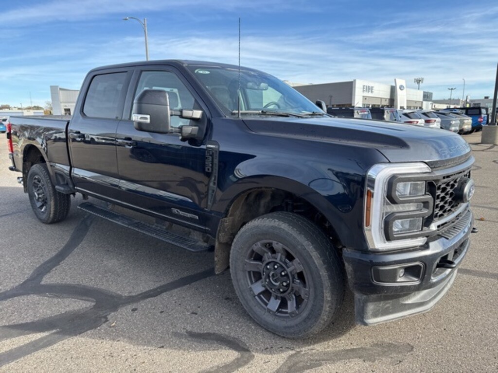 Used 2024 Ford F-350SD Lariat Truck